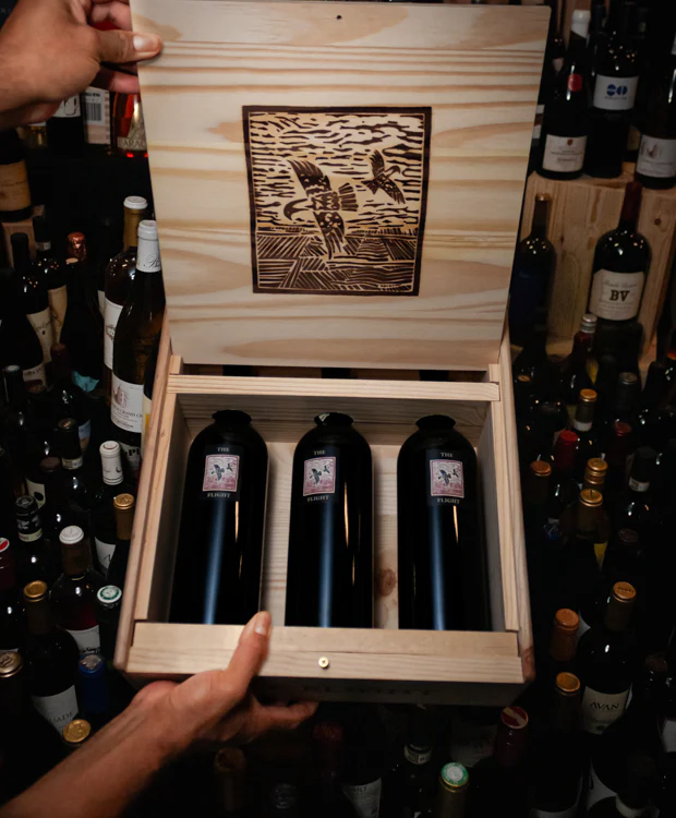 Screaming Eagle Cabernet Sauvignon Oakville Napa Valley 2018 (3-Pack) (OWC)